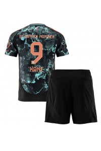 Bayern Munich Harry Kane #9 Babytruitje Uit tenue Kind 2024-25 Korte Mouw (+ Korte broeken)